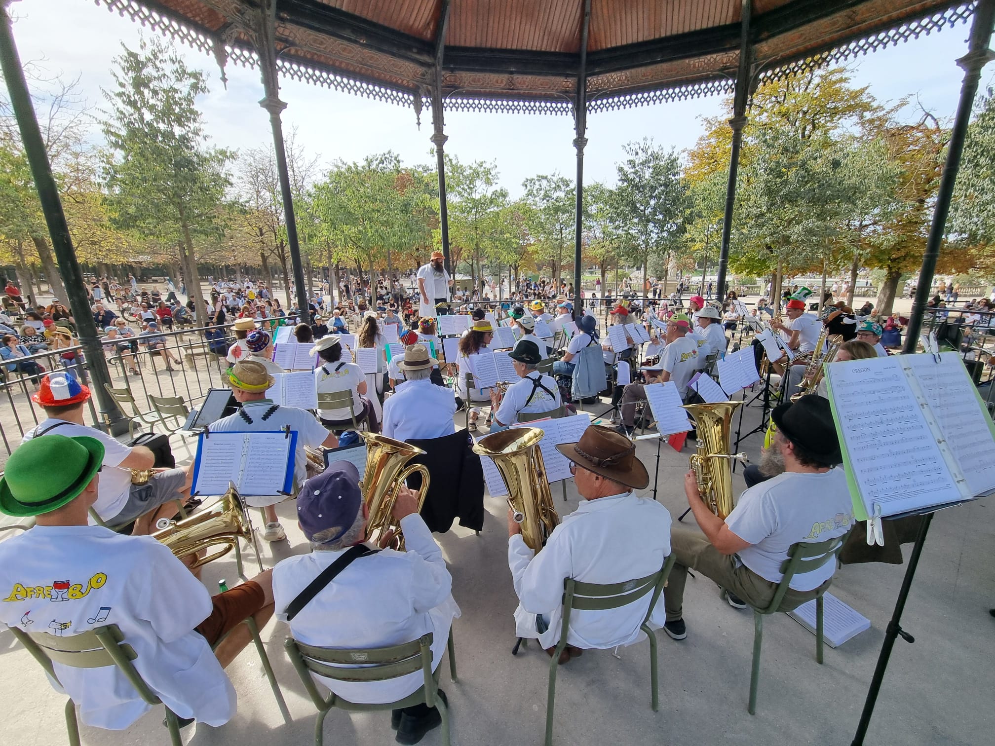 Paris kiosque du Luxembourg